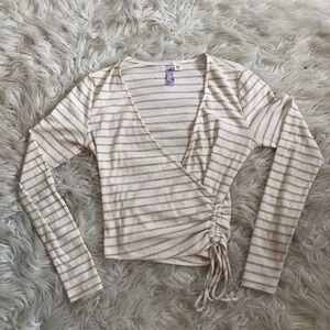 Alya Top cream and tan V neck